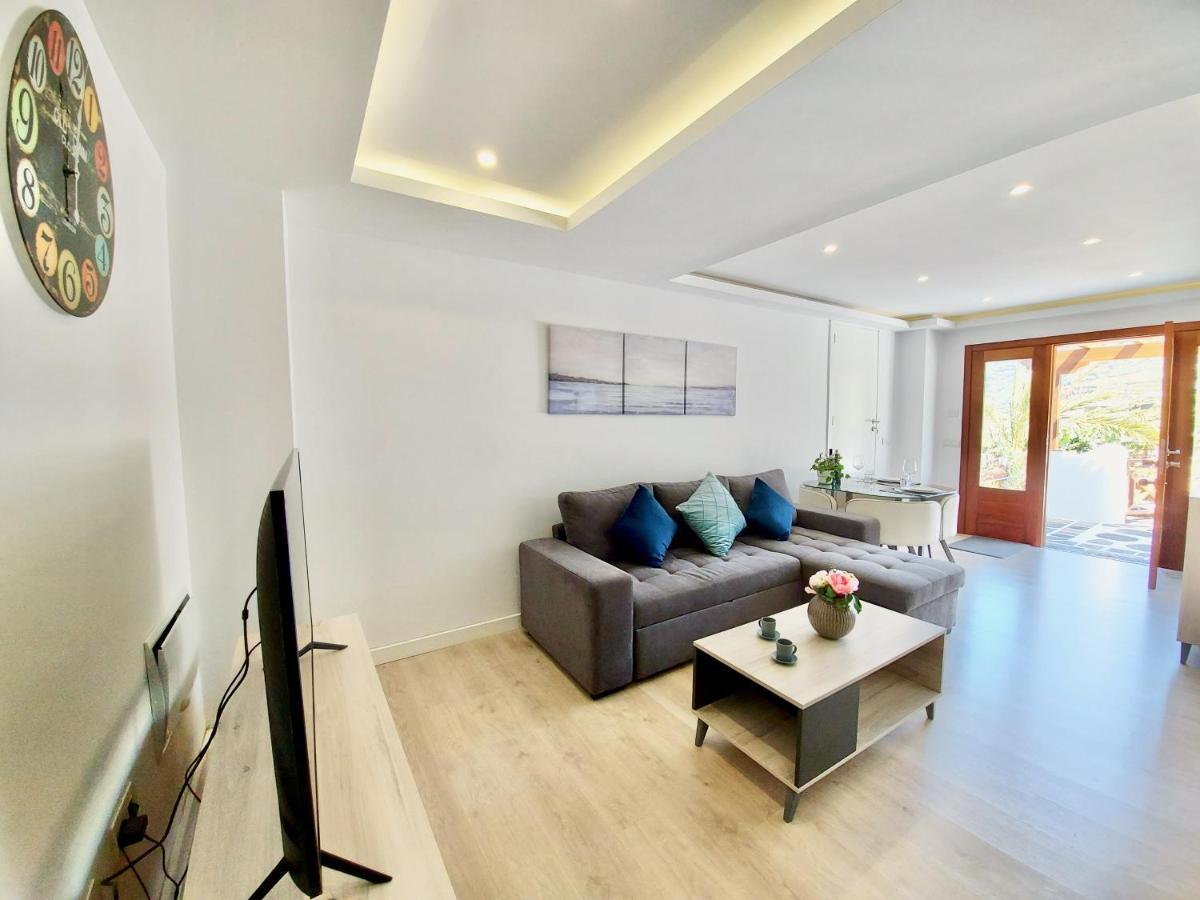 Apartment Bollullo Paradise
